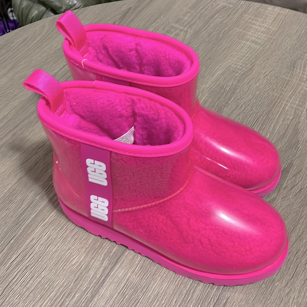 UGG Classic Clear Mini Boots in Taffy Pink
